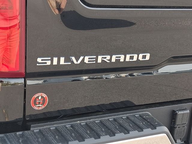 2026 Chevrolet Silverado 1500 LTZ - Photo 17