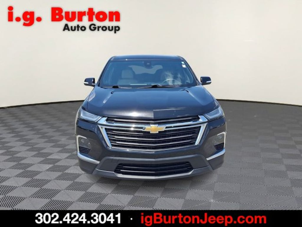 Used 2023 Chevrolet Traverse LS SUV