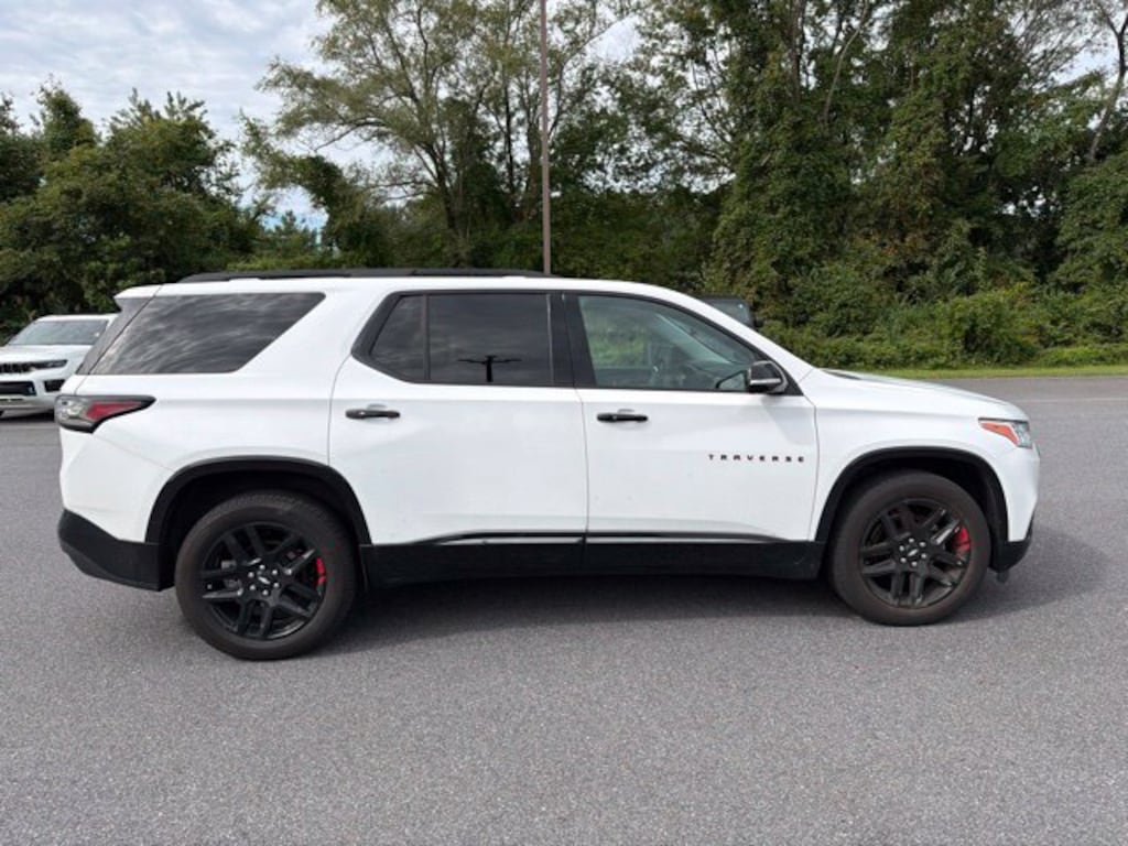 Used 2020 Chevrolet Traverse Premier SUV