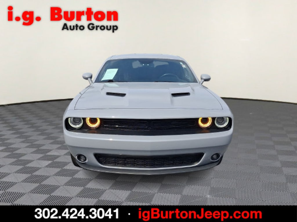 Used 2021 Dodge Challenger SXT Coupe