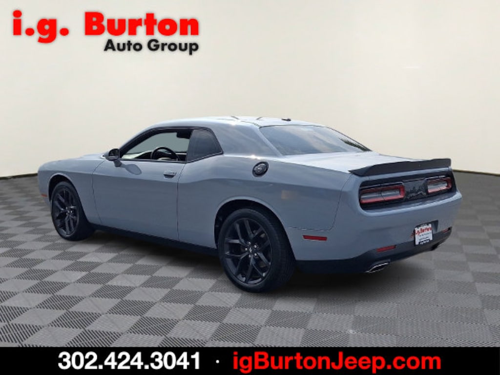 Used 2021 Dodge Challenger SXT Coupe