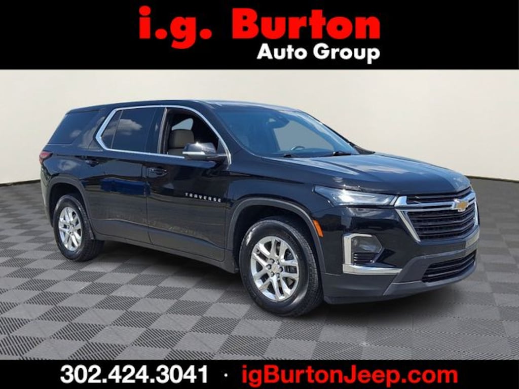 Used 2023 Chevrolet Traverse LS SUV