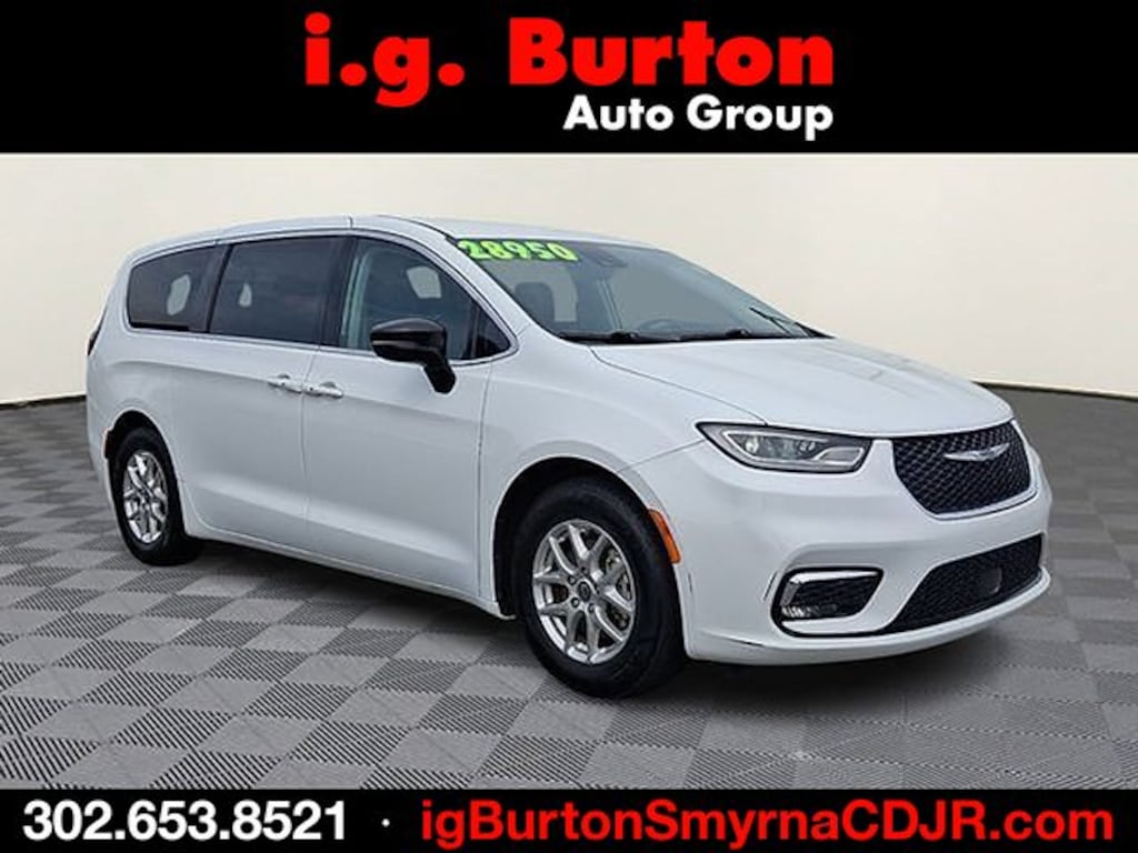 Used 2024 Chrysler Pacifica Touring L Van Passenger Van