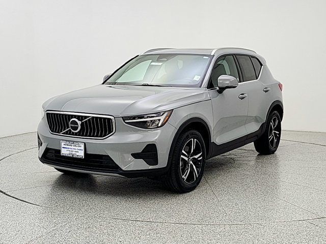 2025 Volvo XC40