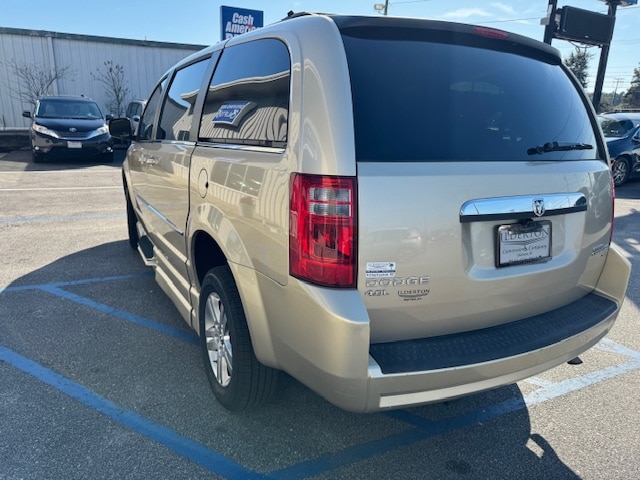 2010 Dodge Grand Caravan SXT - Photo 8