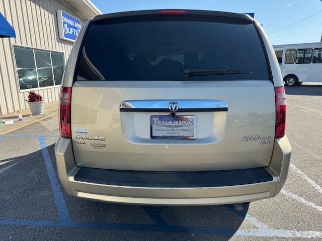 2010 Dodge Grand Caravan SXT - Photo 7