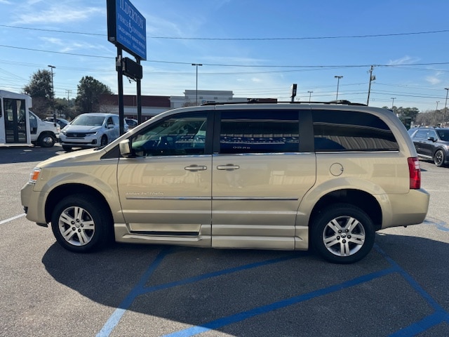 2010 Dodge Grand Caravan SXT - Photo 9