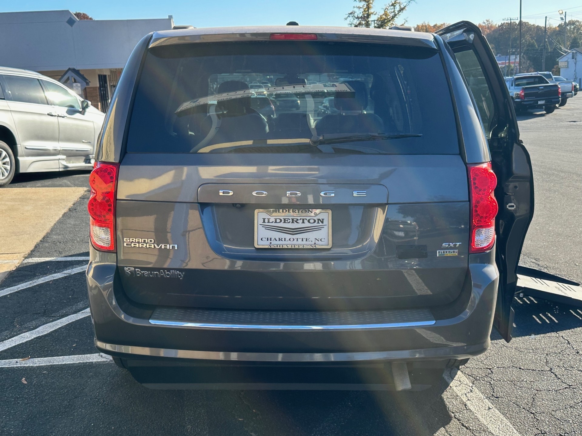 2019 Dodge Grand Caravan SXT - Photo 7