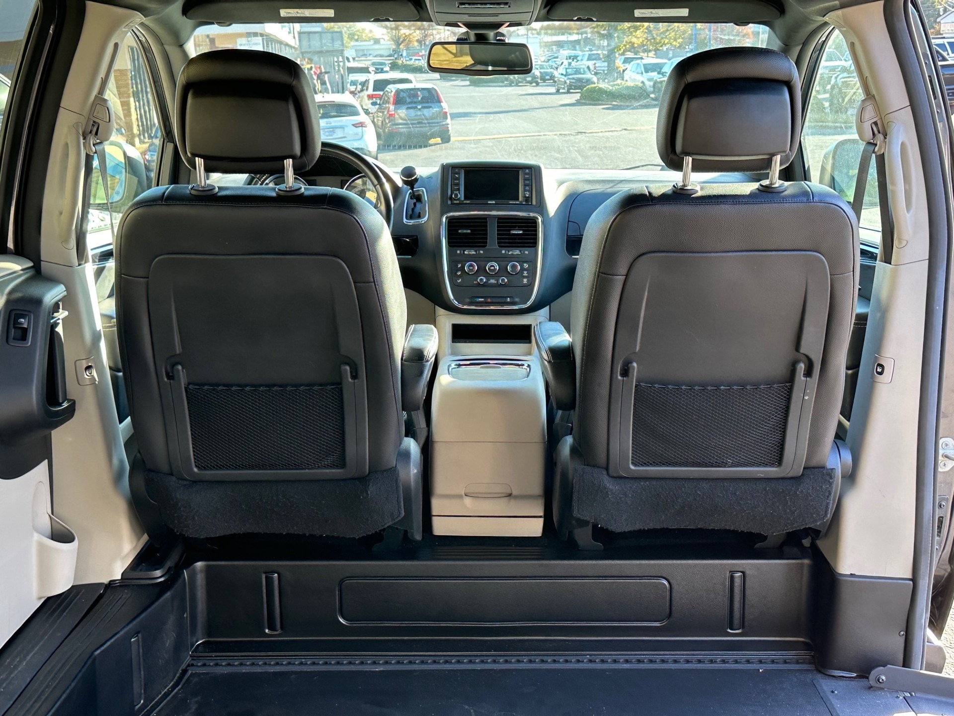 2019 Dodge Grand Caravan SXT - Photo 9