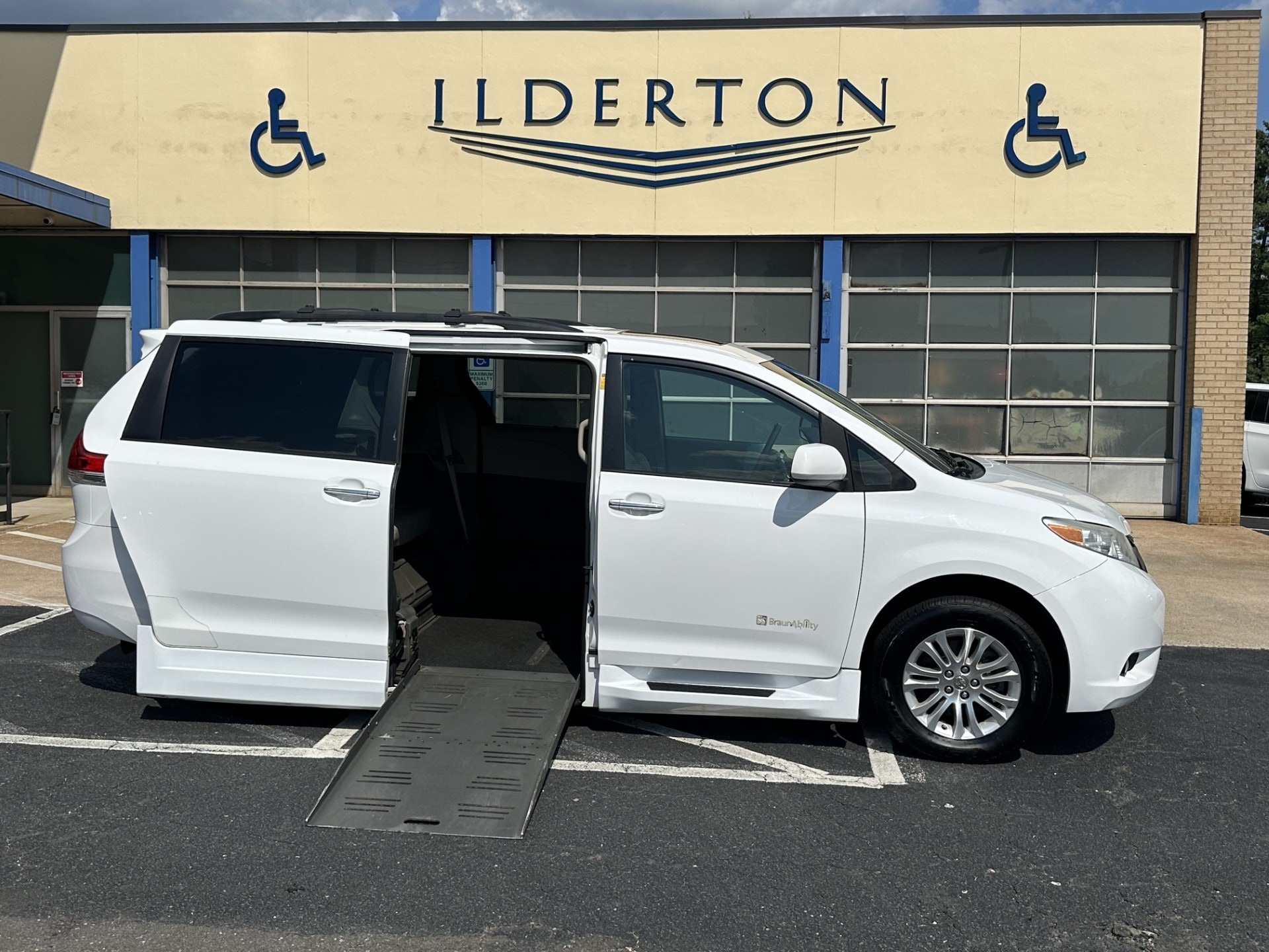 2013 Toyota Sienna