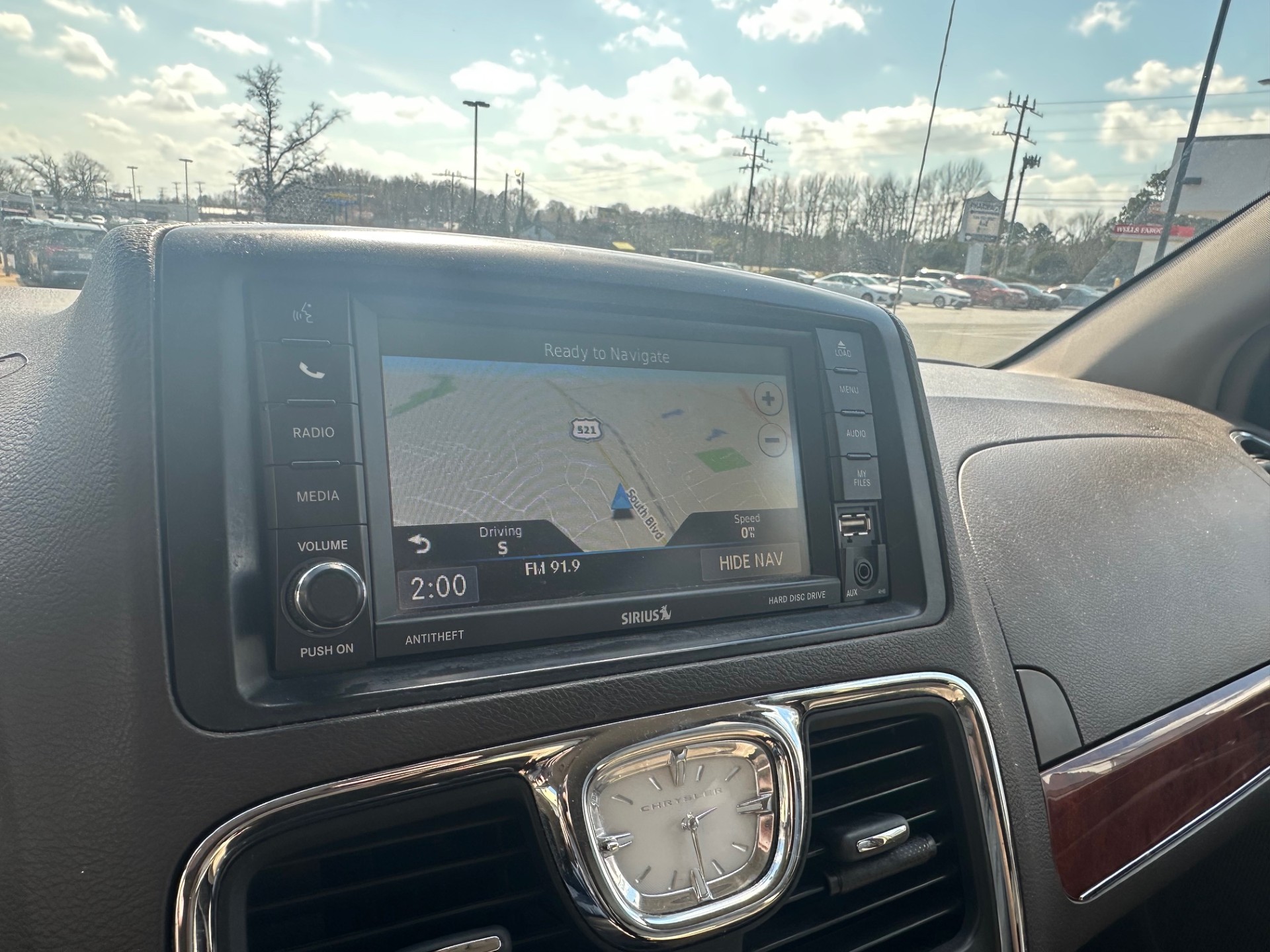 2013 Chrysler Town & Country Touring-L - Photo 15