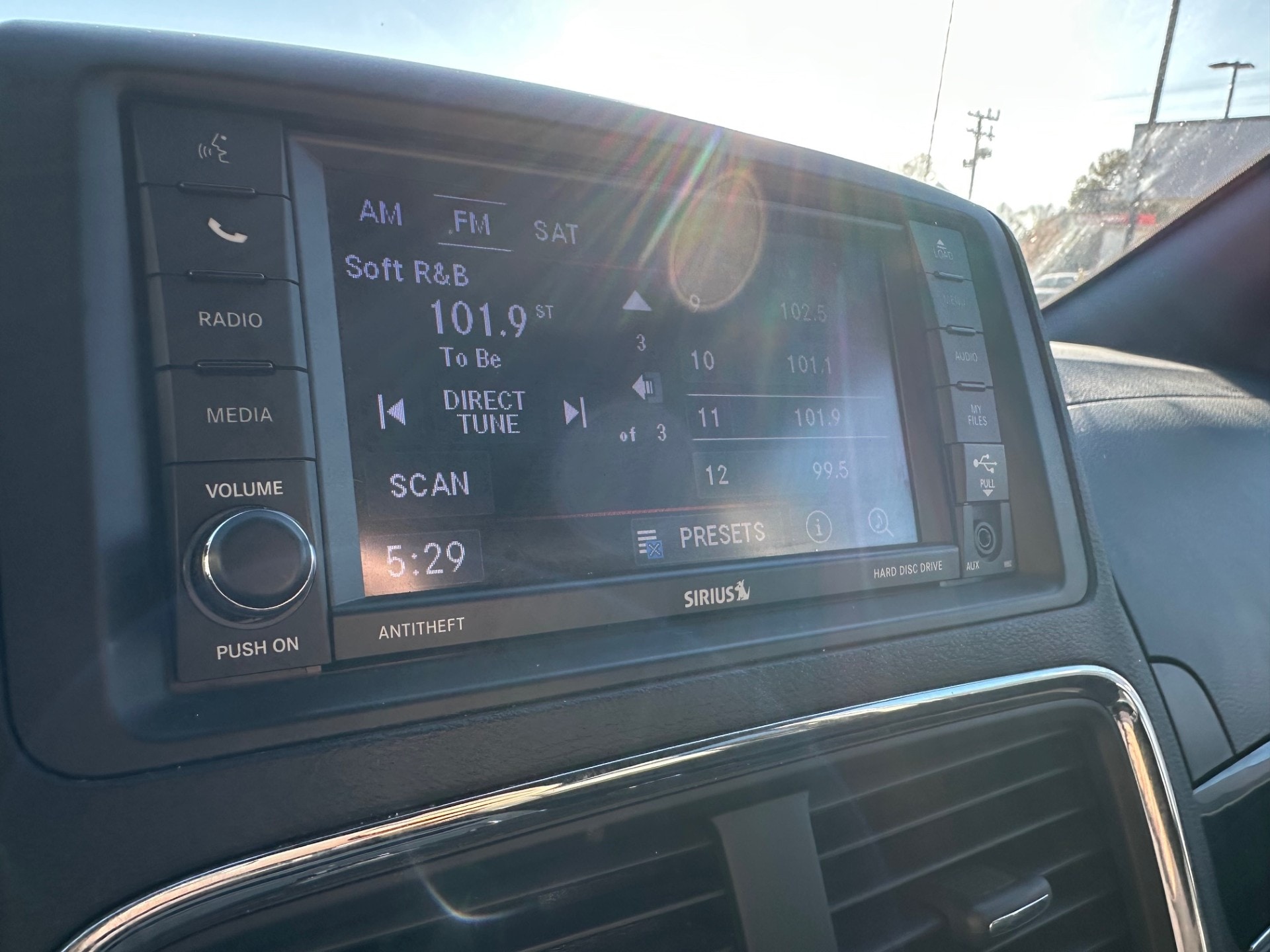 2019 Dodge Grand Caravan SXT - Photo 17