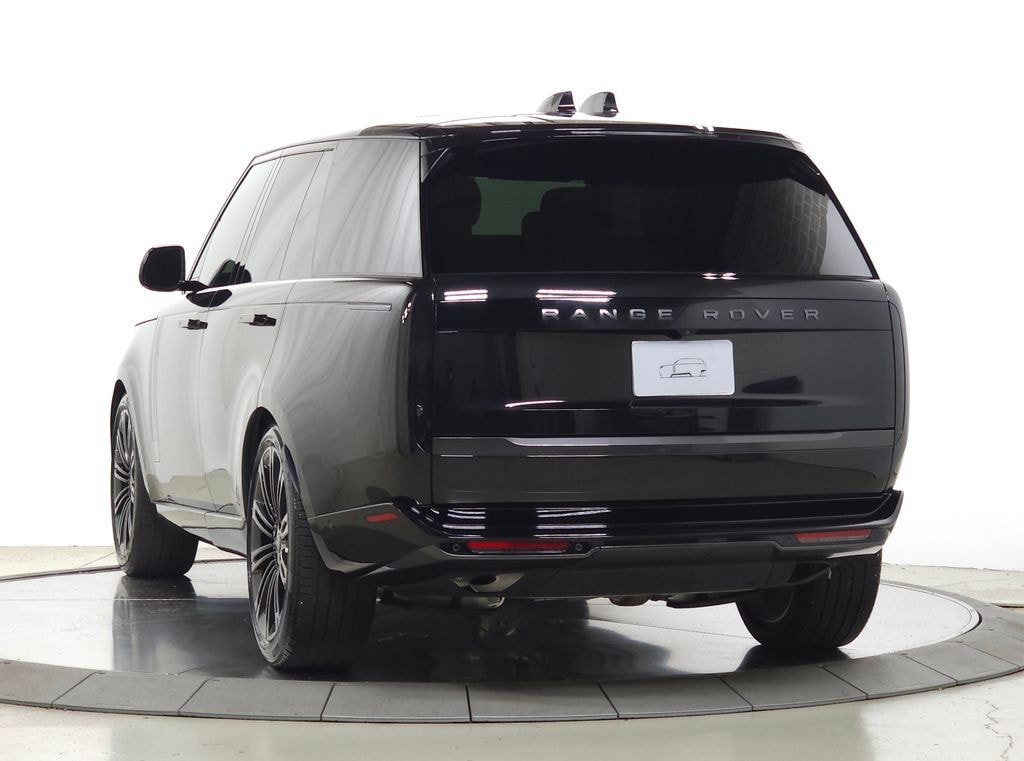 New 2026 Land Rover Range Rover SE SUV