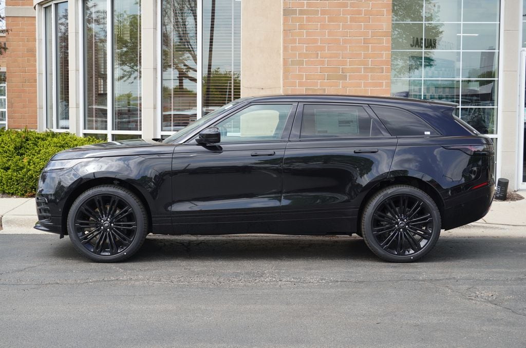 Used 2026 Land Rover Range Rover Velar Dynamic SE SUV