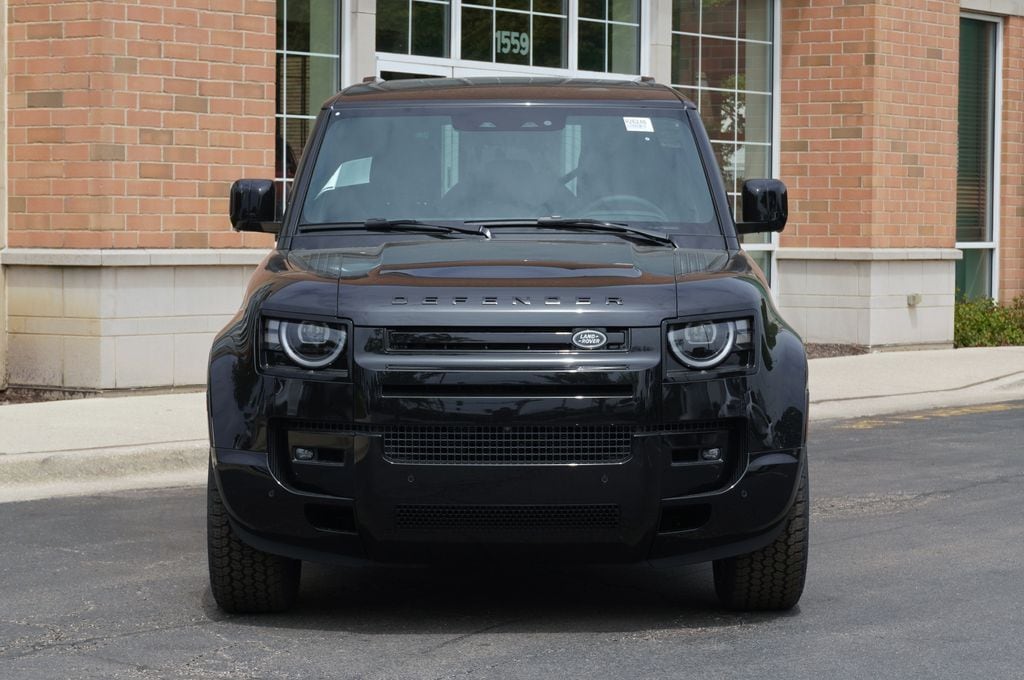 Used 2026 Land Rover Defender 110 X-Dynamic SE SUV
