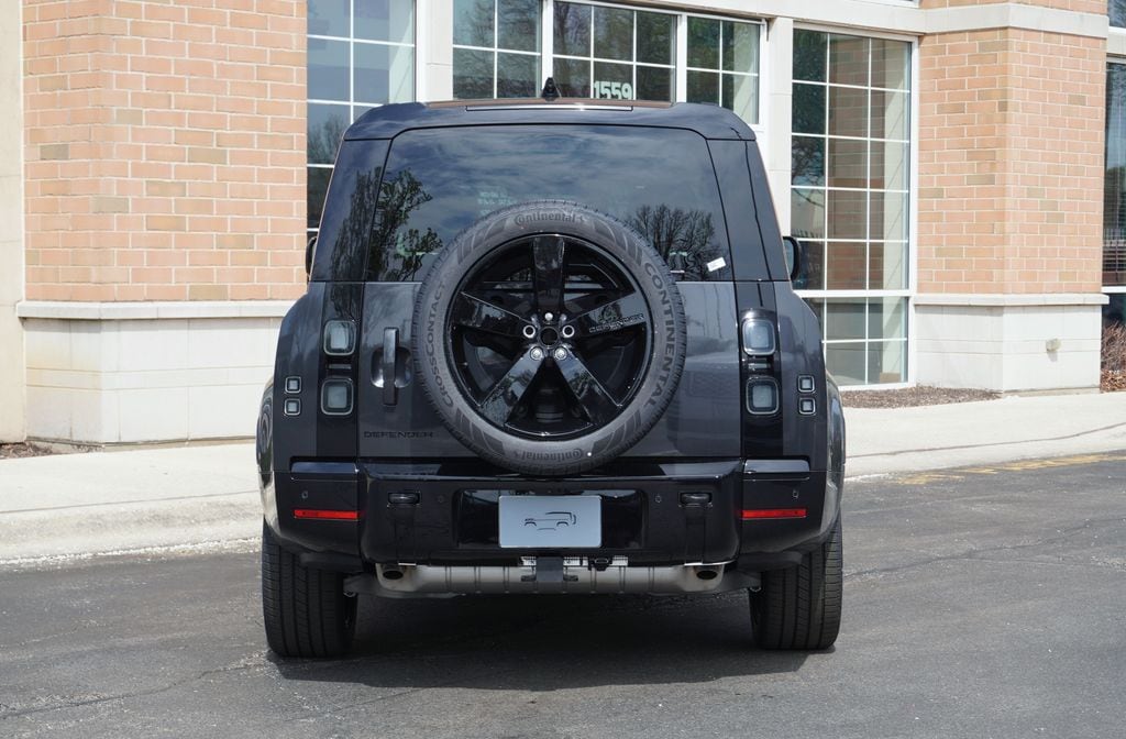 Used 2026 Land Rover Defender 130 X-Dynamic SE SUV