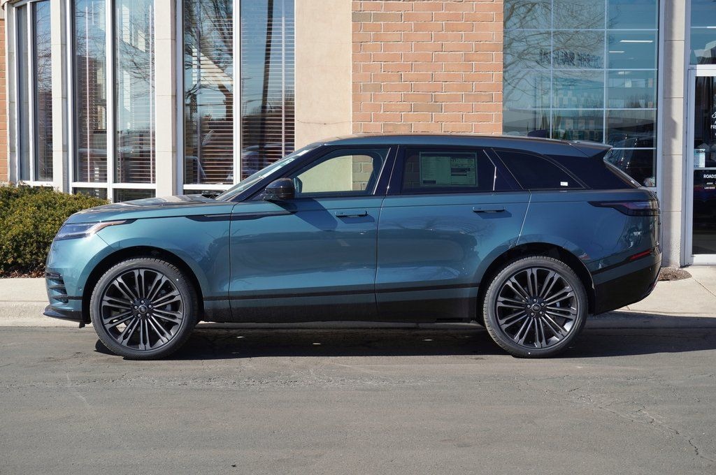 Used 2026 Land Rover Range Rover Velar Dynamic SE SUV