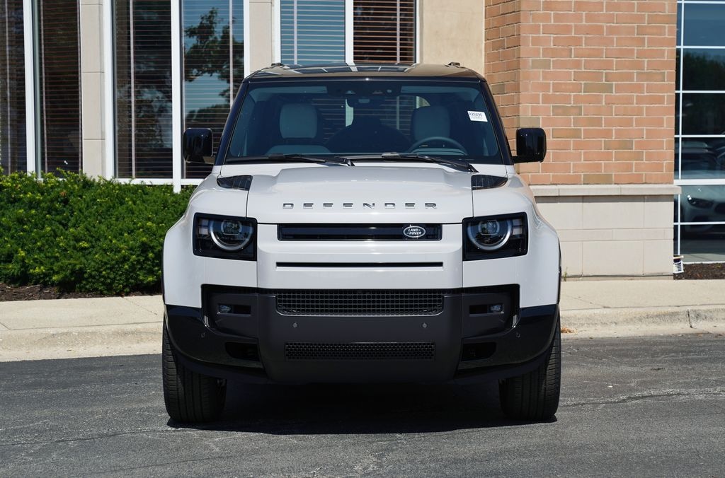 Used 2026 Land Rover Defender 110 X-Dynamic SE SUV