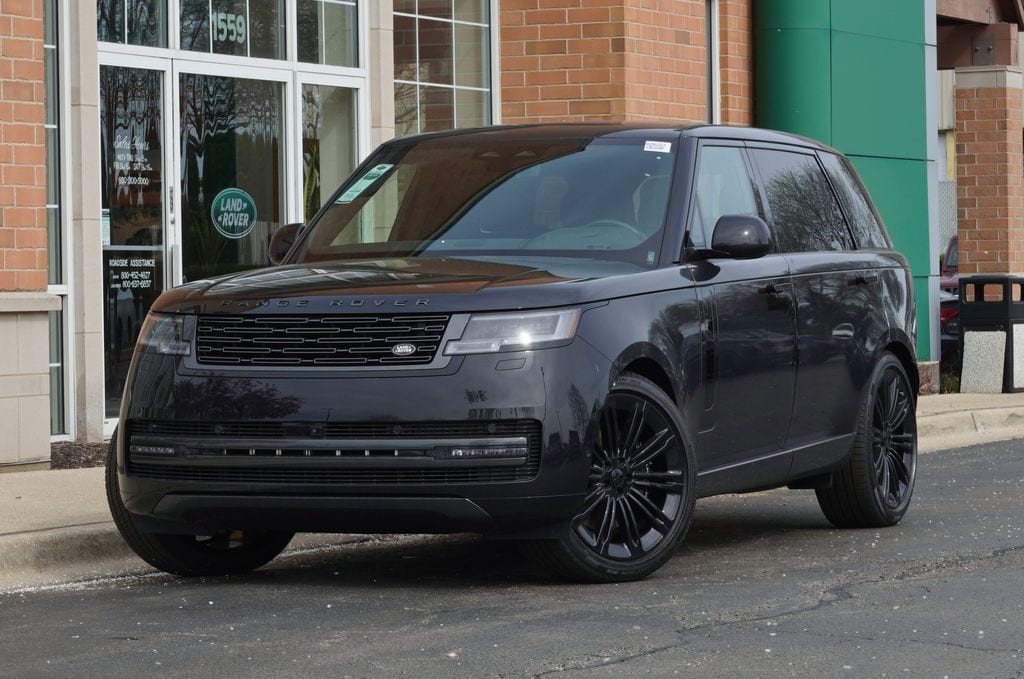 New 2026 Land Rover Range Rover SE SUV