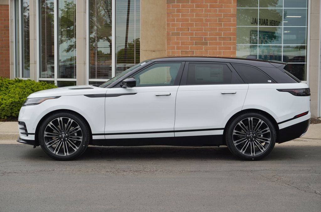 Used 2026 Land Rover Range Rover Velar Dynamic SE SUV