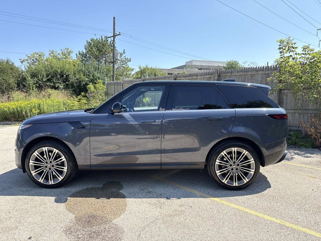 Used 2024 Land Rover Range Rover Sport SE SUV