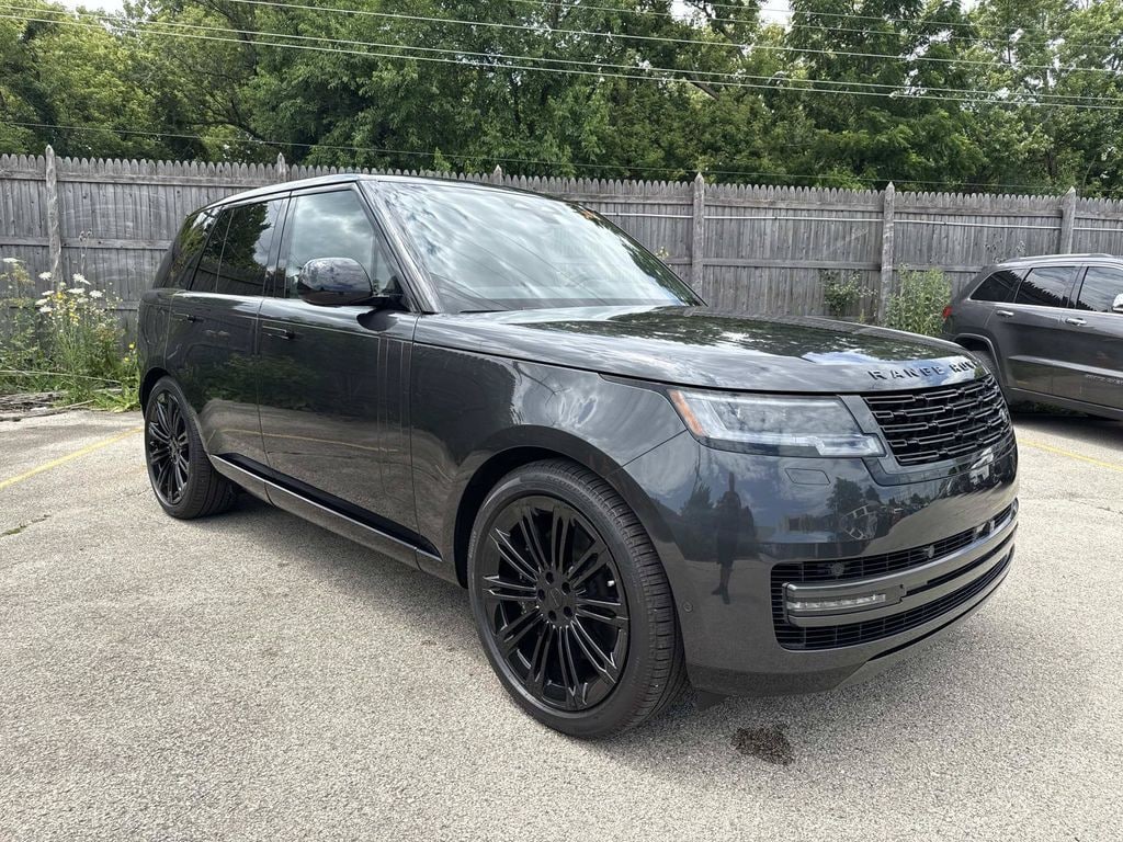 New 2026 Land Rover Range Rover SE SUV