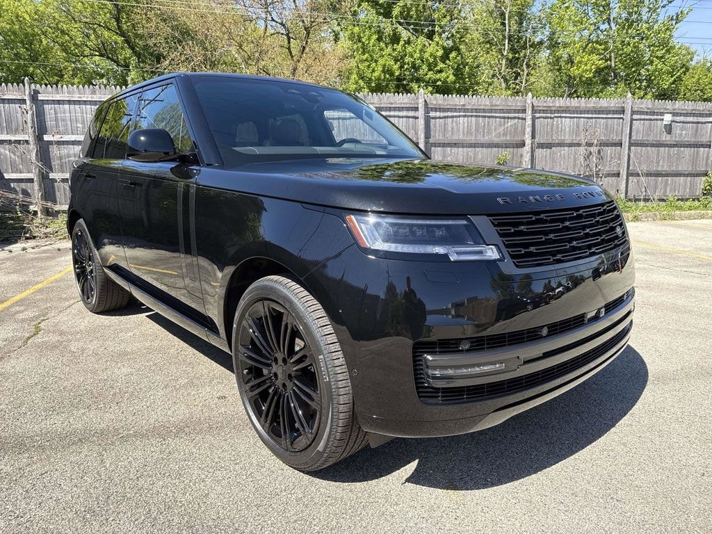New 2026 Land Rover Range Rover SE SUV