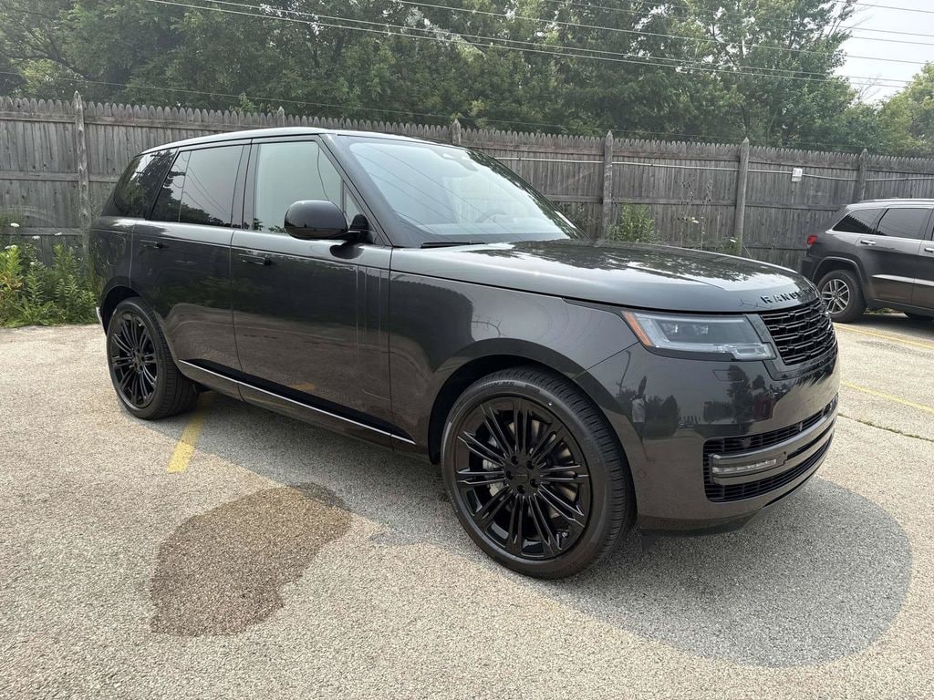 New 2026 Land Rover Range Rover SE SUV