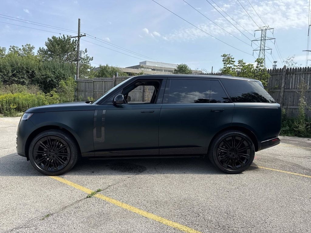 New 2026 Land Rover Range Rover SE LWB 7-Seats / V8 SUV