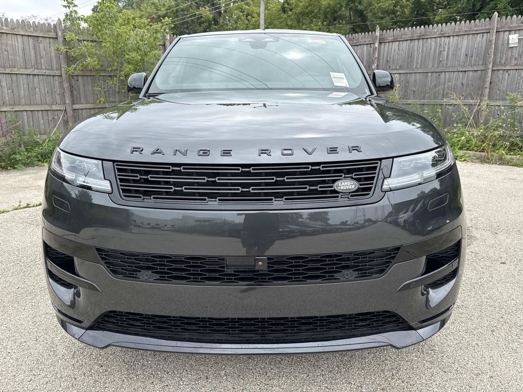 New 2026 Land Rover Range Rover Sport Dynamic SE SUV