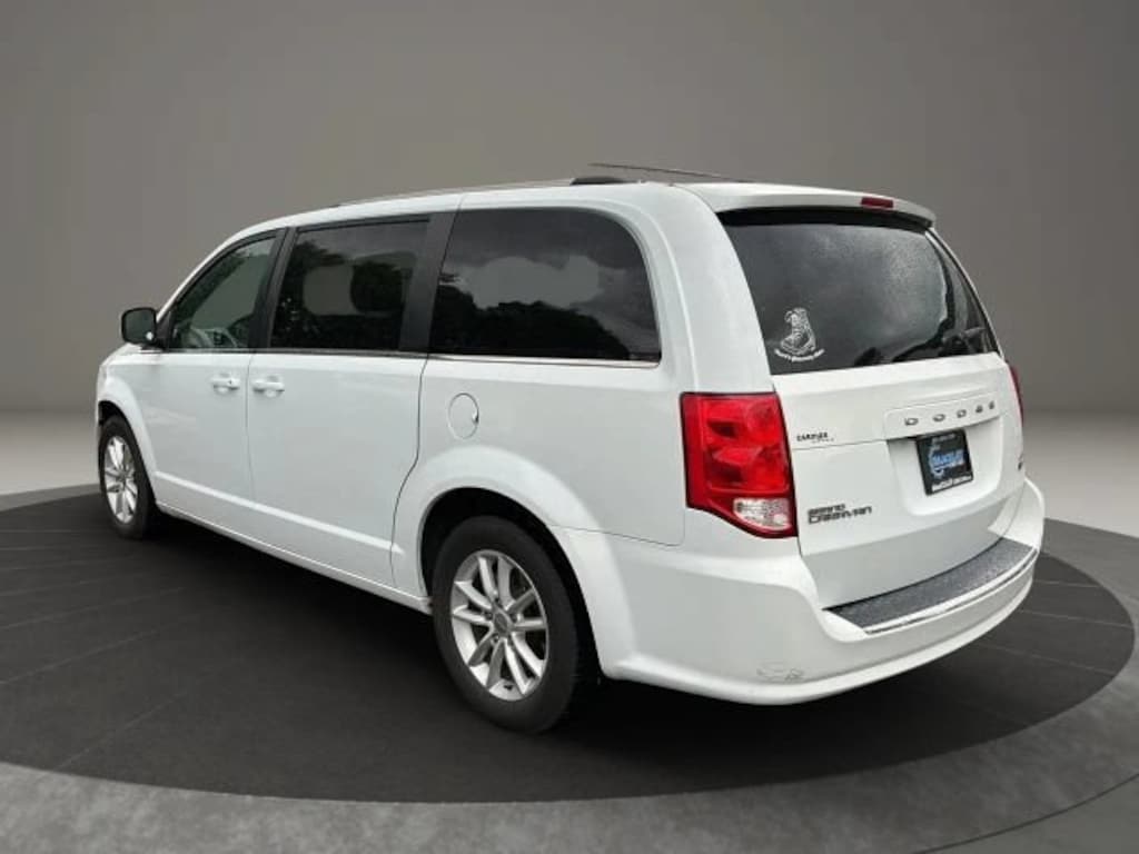 Used 2019 Dodge Grand Caravan SXT Van Passenger Van