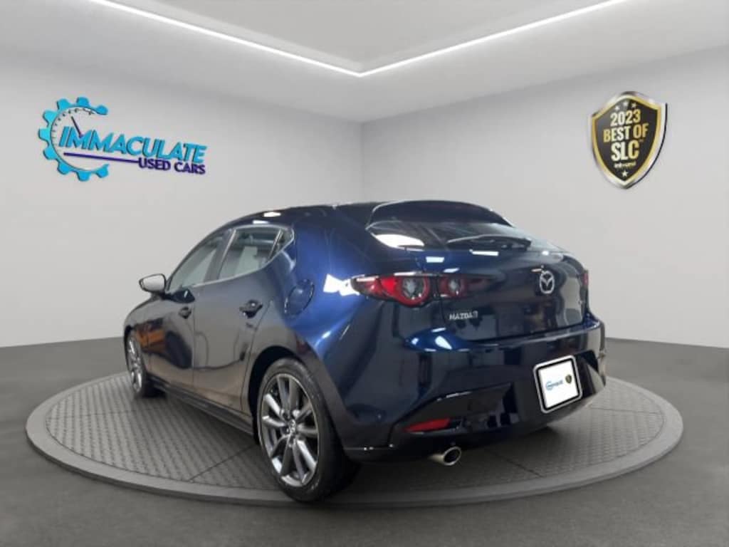 Used 2022 Mazda Mazda3 Preferred Hatchback