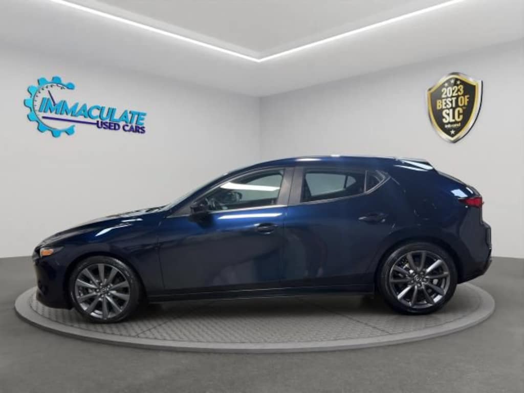 Used 2022 Mazda Mazda3 Preferred Hatchback