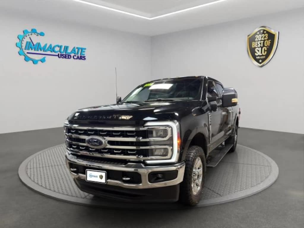 Used 2023 Ford F-350SD Lariat Truck