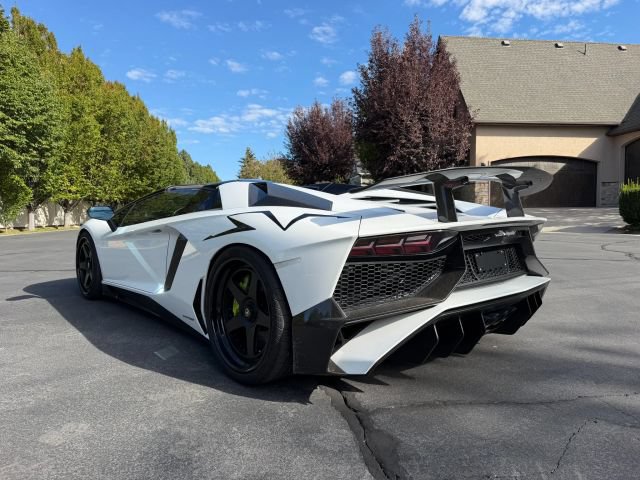 Used 2017 Lamborghini Aventador LP750-4 Superveloce Roadster