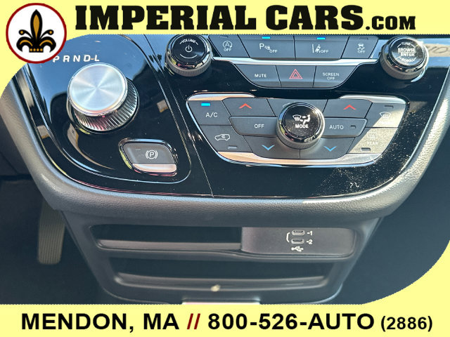 2027 Chrysler Pacifica Select - Photo 31