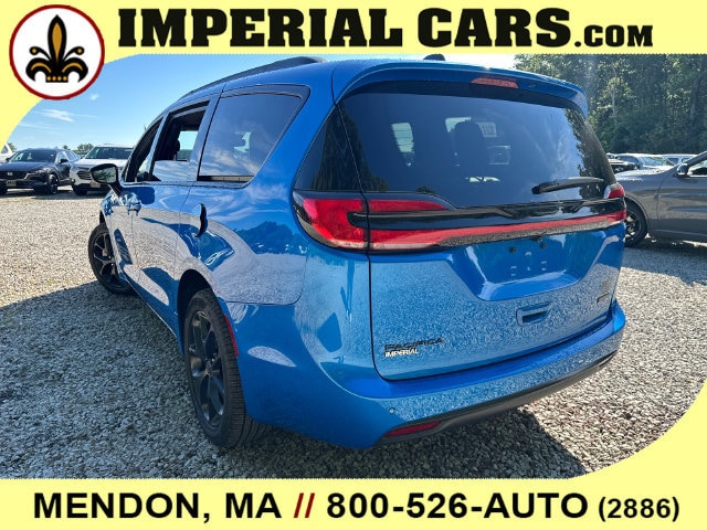 2027 Chrysler Pacifica Select - Photo 9