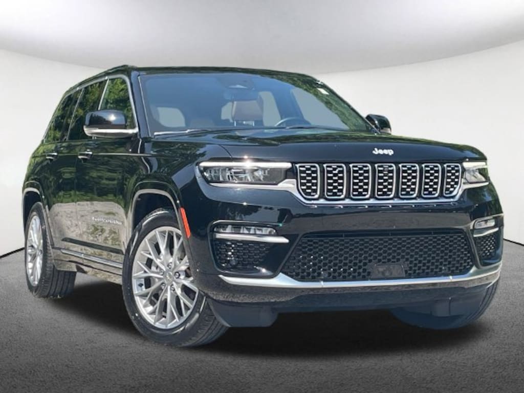 Used 2025 Jeep Grand Cherokee Summit SUV