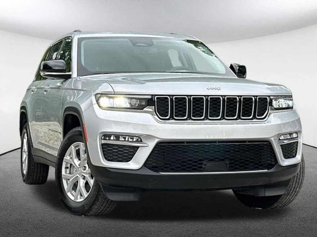 Used 2023 Jeep Grand Cherokee Limited SUV