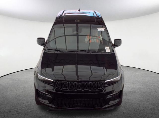Used 2025 Jeep Grand Cherokee Summit SUV