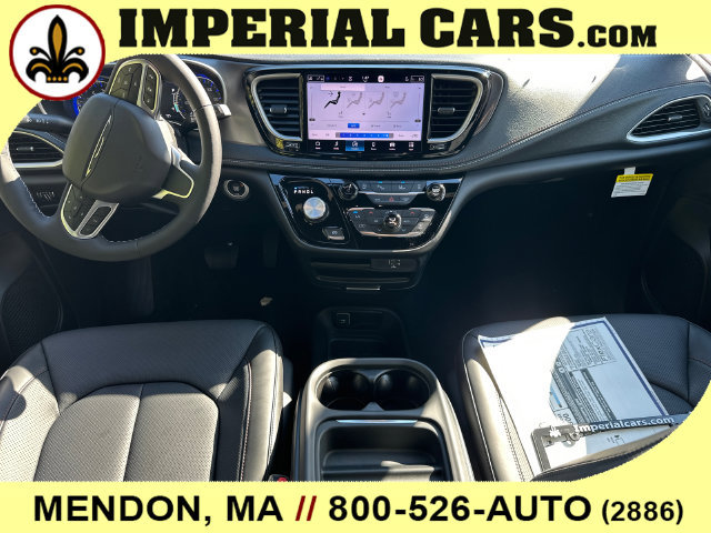 2027 Chrysler Pacifica Select - Photo 18
