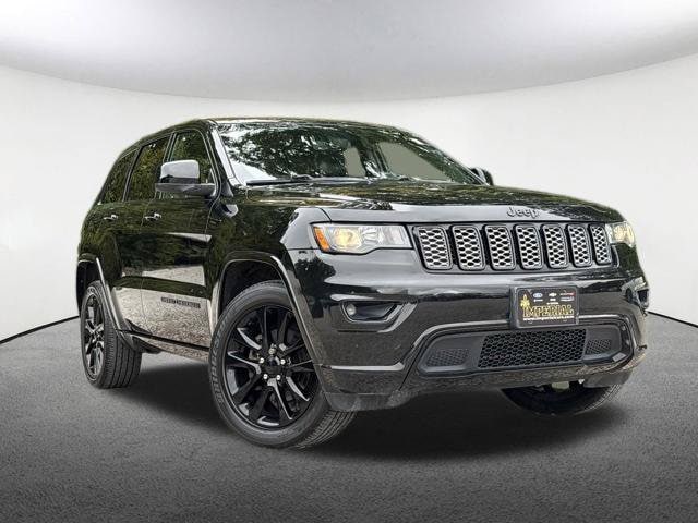 Used 2018 Jeep Grand Cherokee Altitude with VIN 1C4RJFAG5JC500447 for sale in Mendon, MA