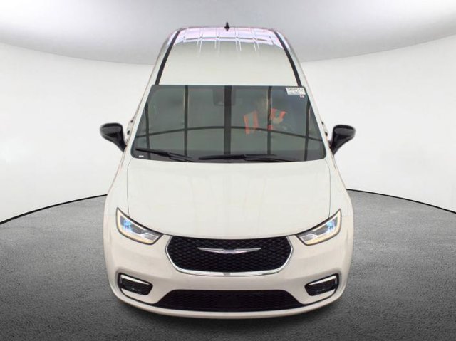 Used 2026 Chrysler Pacifica Select Van Passenger Van
