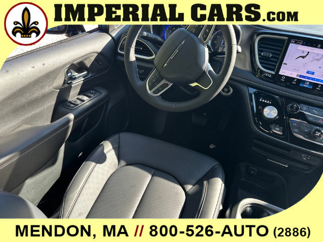2027 Chrysler Pacifica Select - Photo 19