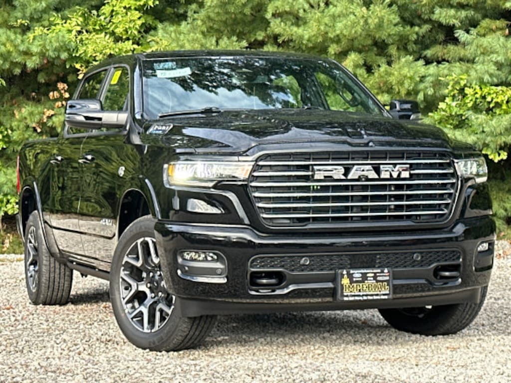 New 2027 Ram 1500 LARAMIE CREW CAB 4X4 5'7 BOX Pickup