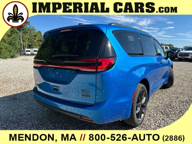 2027 Chrysler Pacifica Select - Photo 14