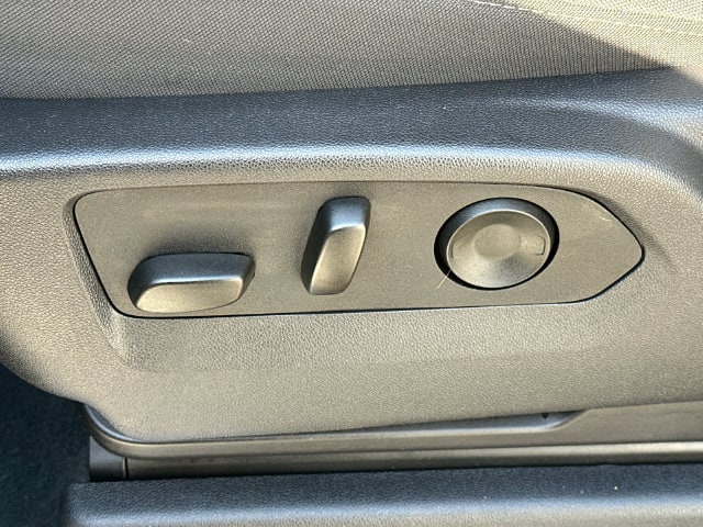 2025 Chevrolet Silverado 1500 LT - Photo 41