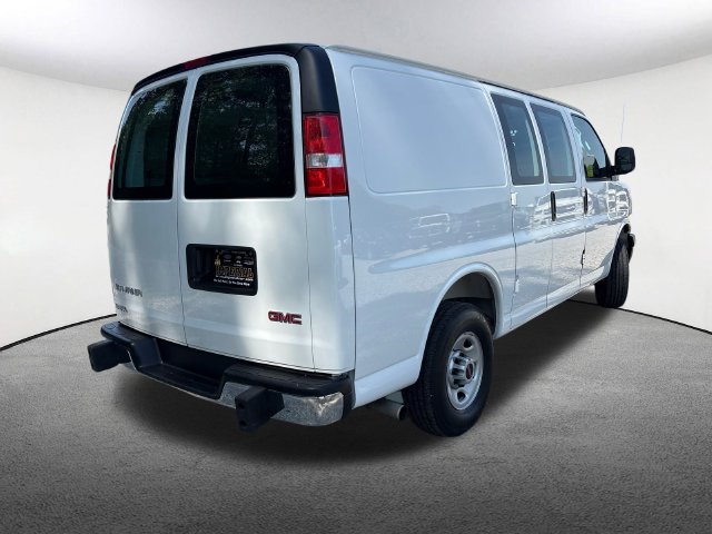 2025 GMC Savana Cargo Work Van - Photo 12