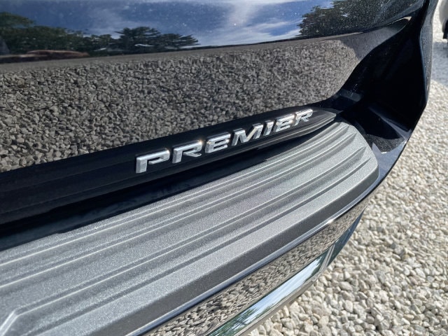 2025 Chevrolet Suburban Premier - Photo 13