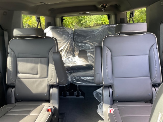 2025 Chevrolet Suburban Premier - Photo 39